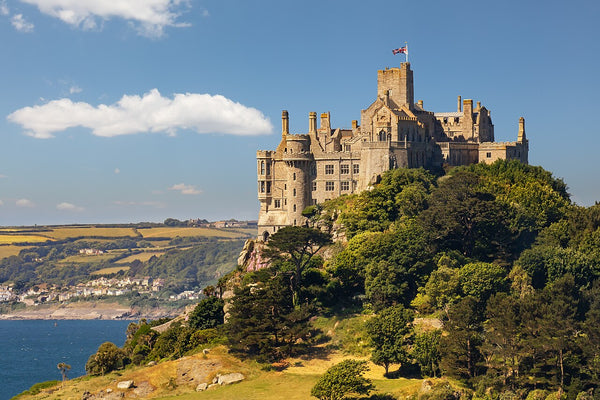 EXPLORING CORNWALL: A JOURNEY THROUGH HISTORY, CULTURE, AND NATURAL BEAUTY