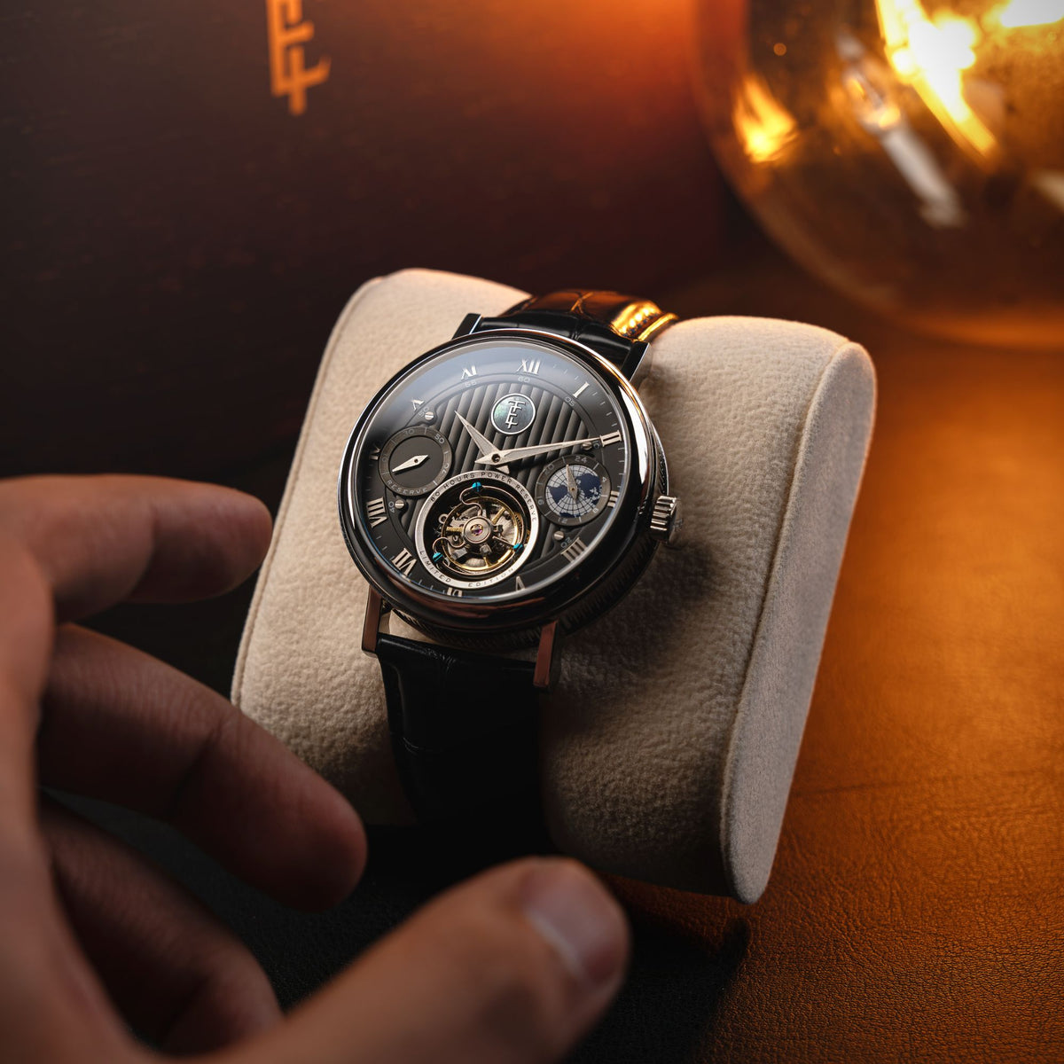 Celestial Halley Tourbillon Limited Edition ES-8262 – Thomas