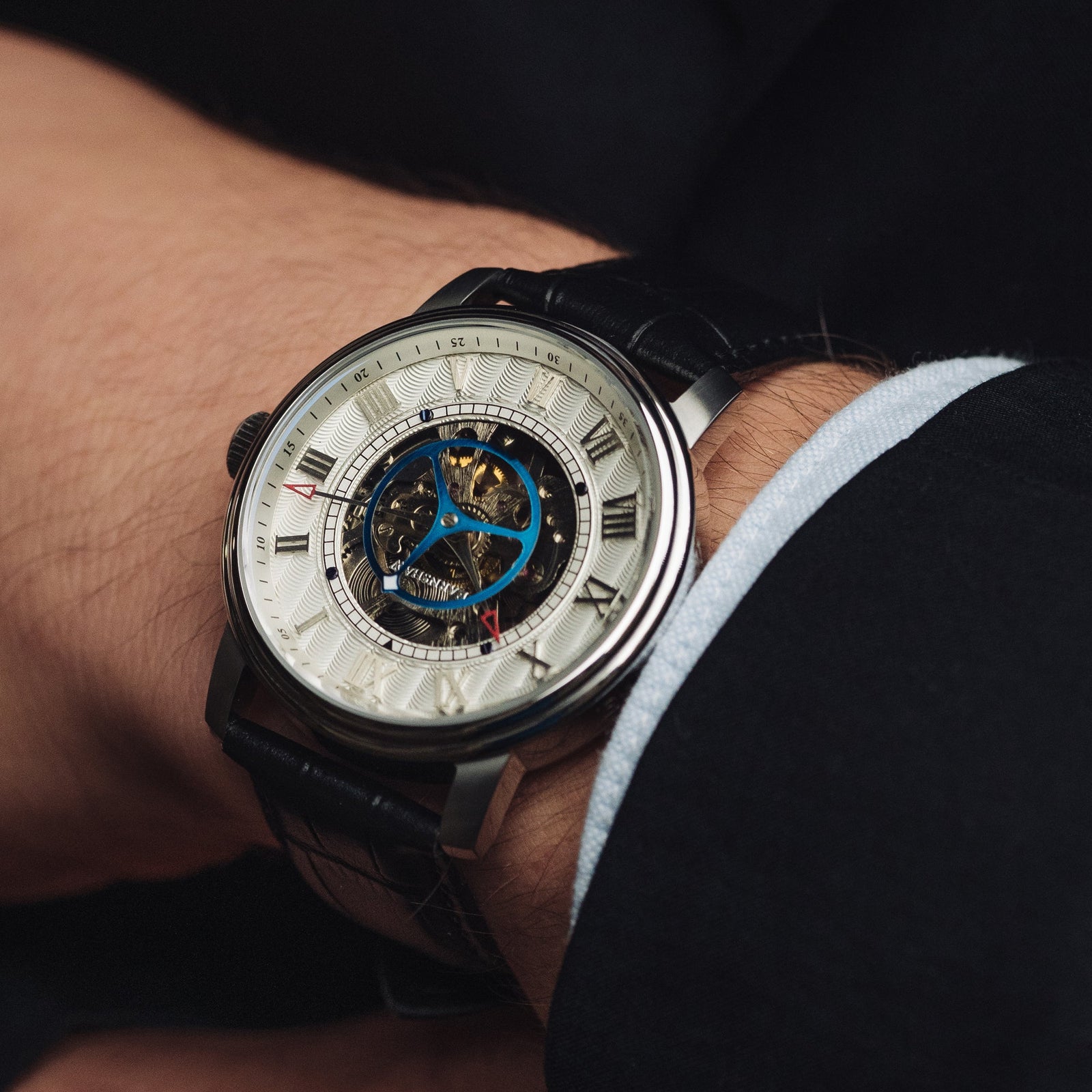 【期間限定特価】 Cream Grey – Thomas Earnshaw コレクション